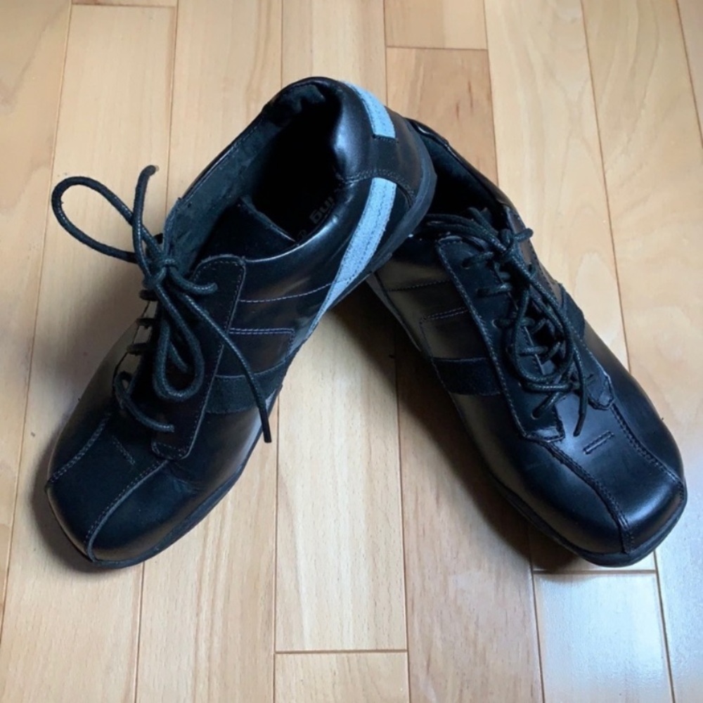 NWOT SPRING black shoes with blue & black suede strips lace up - size 37 (6.5)